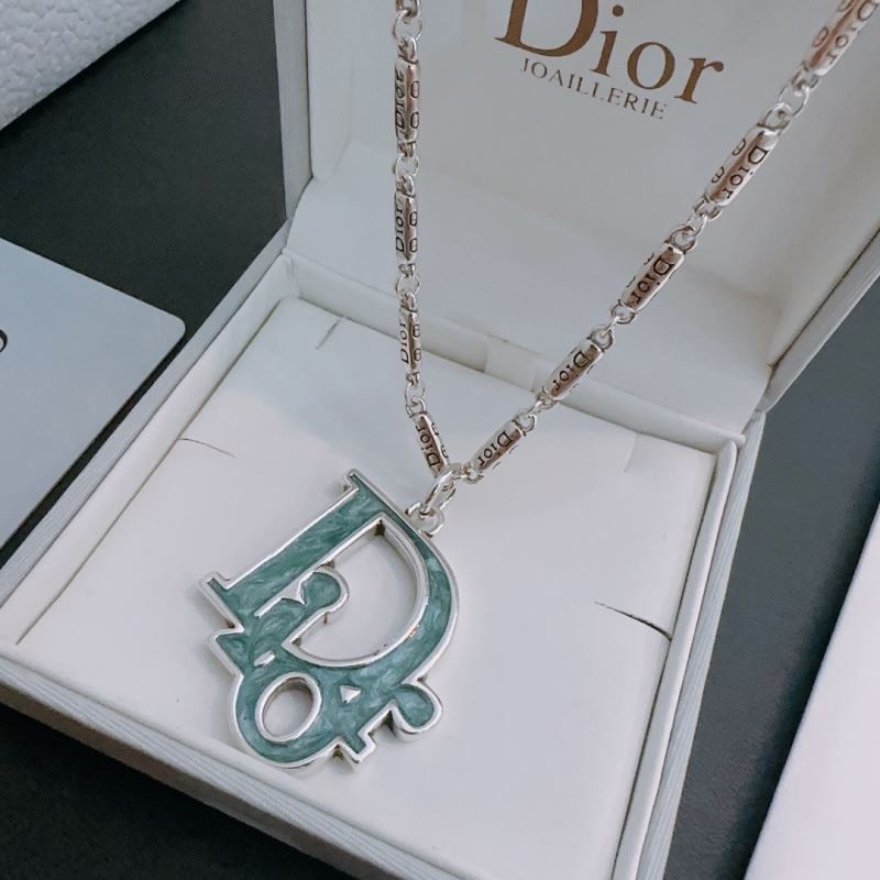 chr1st1an D10r necklaces
